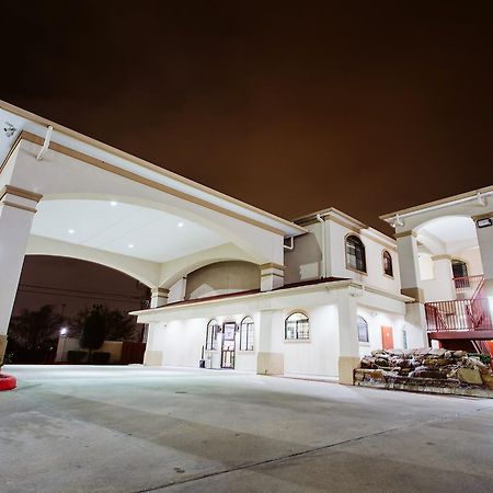 סייפרס Palace Inn Copperfield מראה חיצוני תמונה